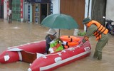 Công an Quảng Ninh nỗ lực giúp người dân chống bão